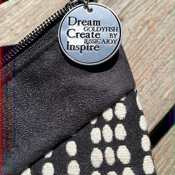 NWOT Goldyfish Festival handbag - Picture 7 of 8